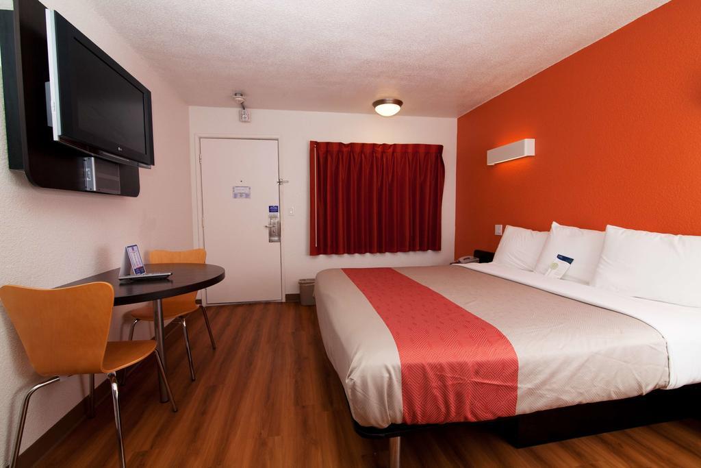 Motel 6-Bremerton, Wa Dış mekan fotoğraf